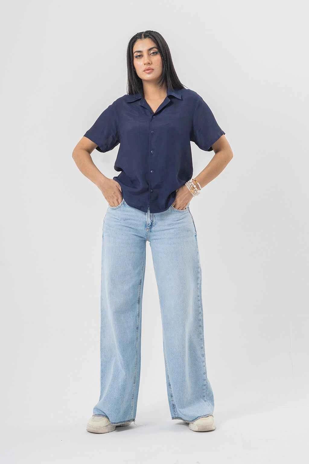 Comfortable Wide-Leg Light Blue Jeans for Everyday Wear