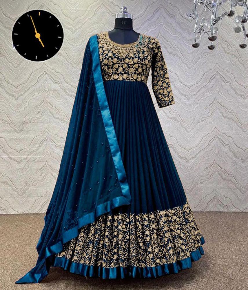 3 Pcs Women's Stitched Shamoz Silk Embroidered Maxi